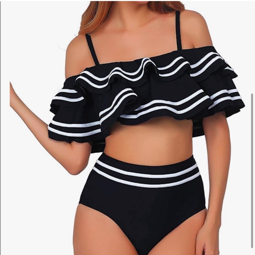 Swimsuit - Picture 3 of 3